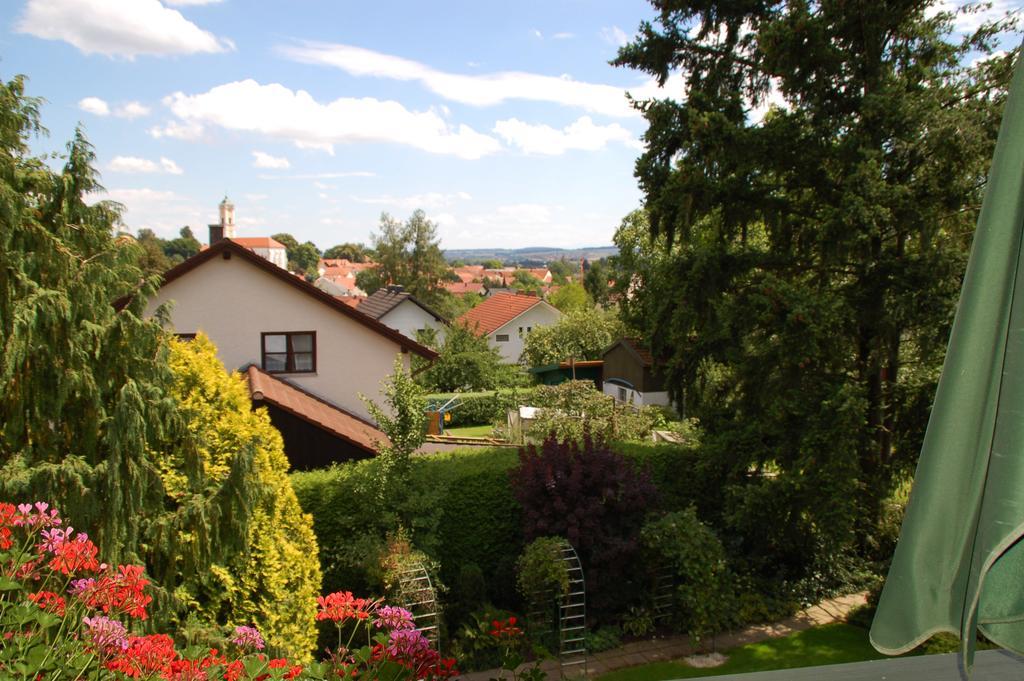 Haeusl Im Park Apartman Bad Birnbach Kültér fotó